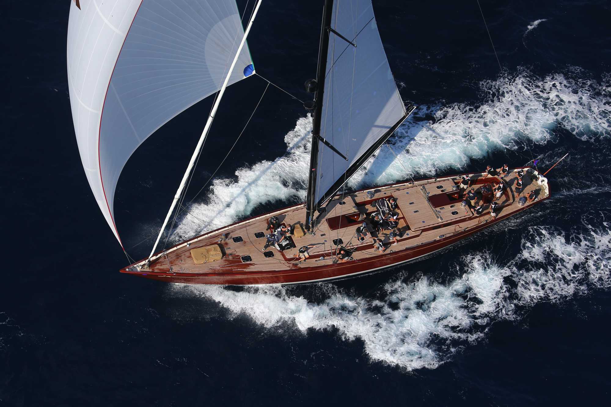 tempus fugit sailing yacht